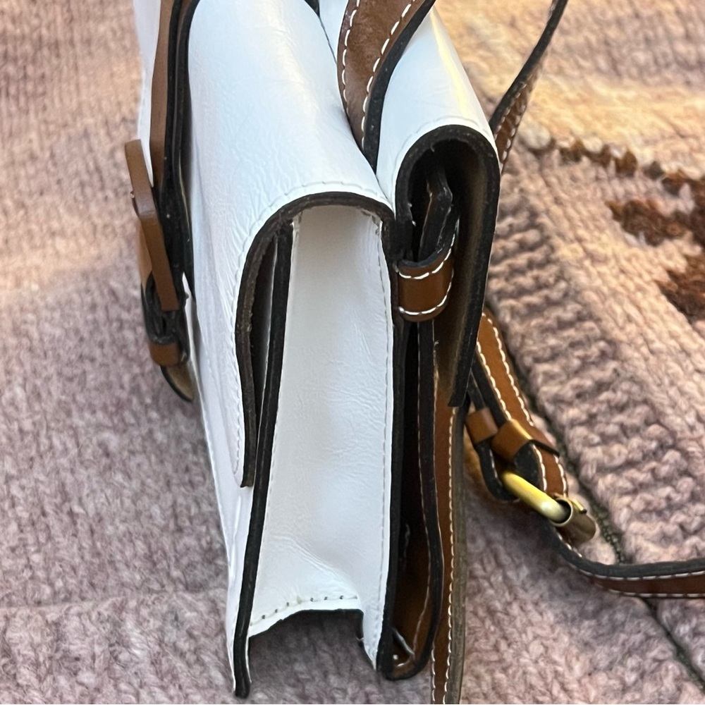 Patricia Nash TAURIANA White/Tan Leather Crossbody Organizer Purse - Picture 8 of 15